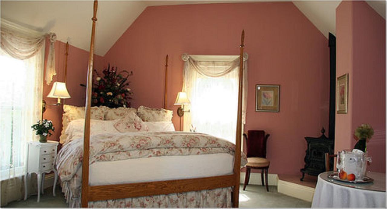 The Gables Wine Country Inn Санта-Роза Экстерьер фото