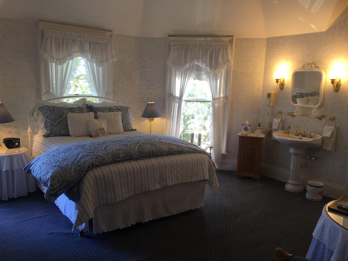 The Gables Wine Country Inn Санта-Роза Номер фото